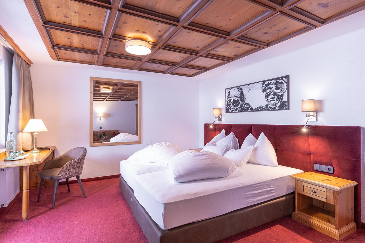 Hotel Sonnenheim Sankt Anton am Arlberg Bagian luar foto