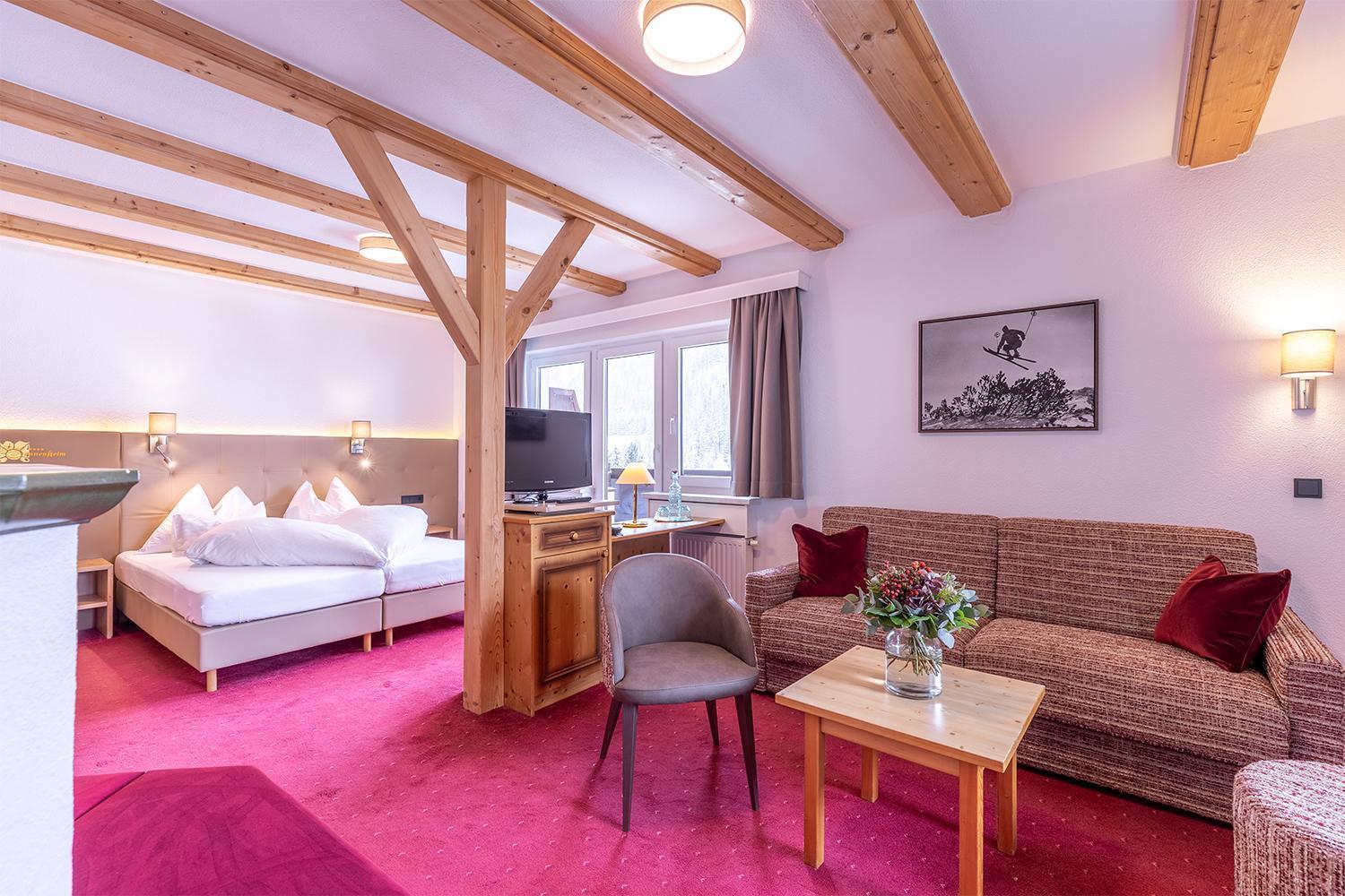 Hotel Sonnenheim Sankt Anton am Arlberg Bagian luar foto