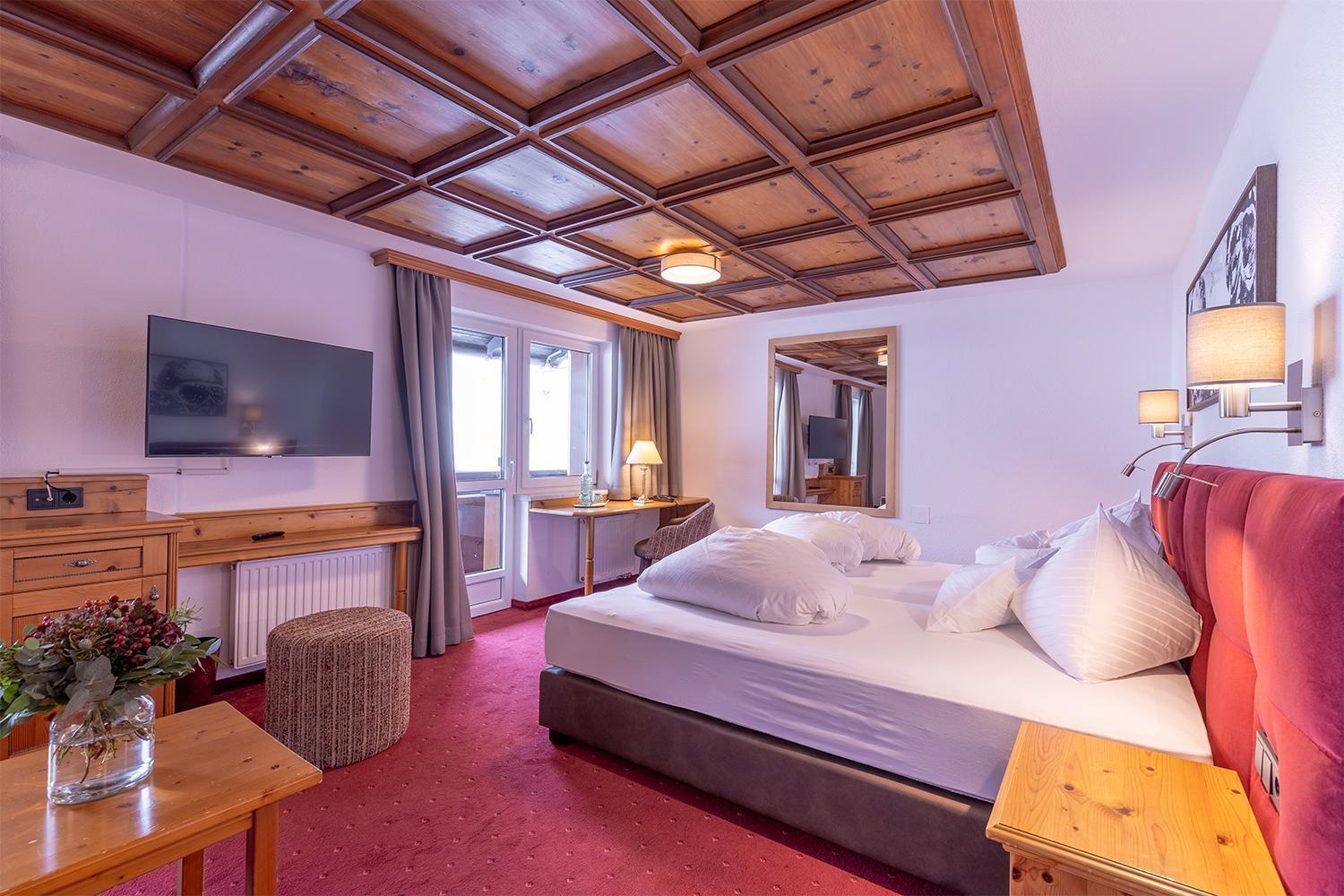 Hotel Sonnenheim Sankt Anton am Arlberg Bagian luar foto