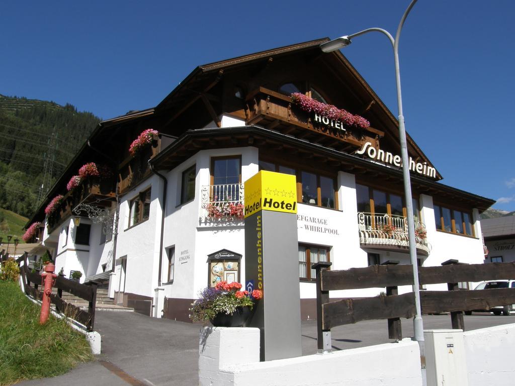 Hotel Sonnenheim Sankt Anton am Arlberg Bagian luar foto