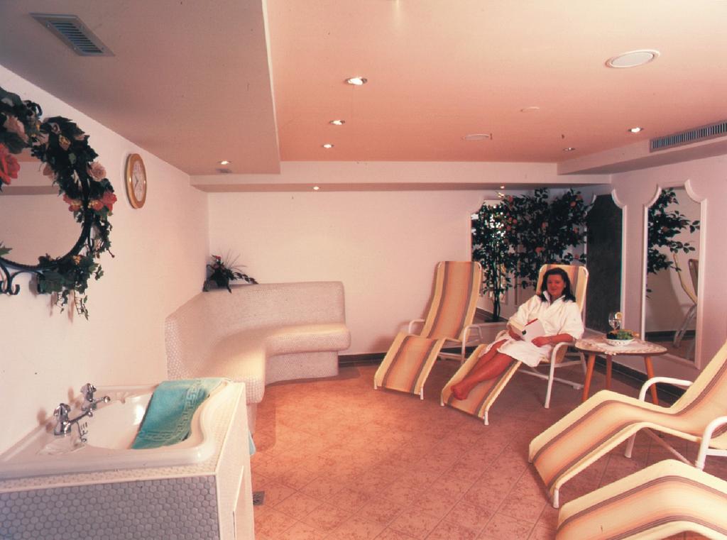 Hotel Sonnenheim Sankt Anton am Arlberg Bagian luar foto