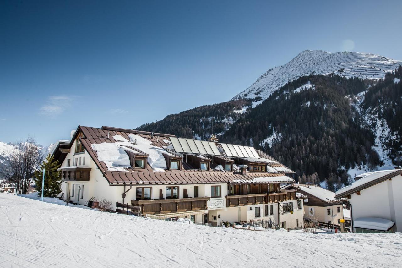 Hotel Sonnenheim Sankt Anton am Arlberg Bagian luar foto